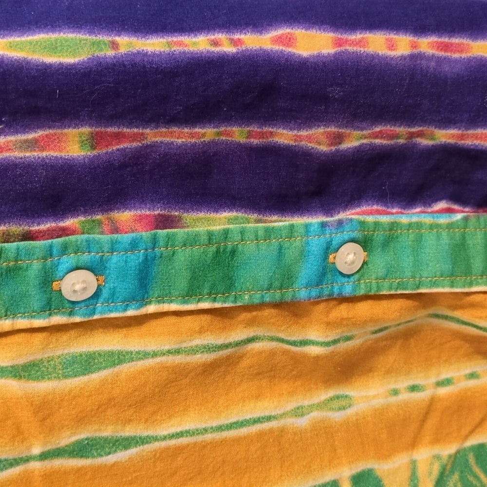 Access Your Fashionista with the Vibrant EUC Lauren Ralph Lauren Vintage Top - Picture 5 of 10